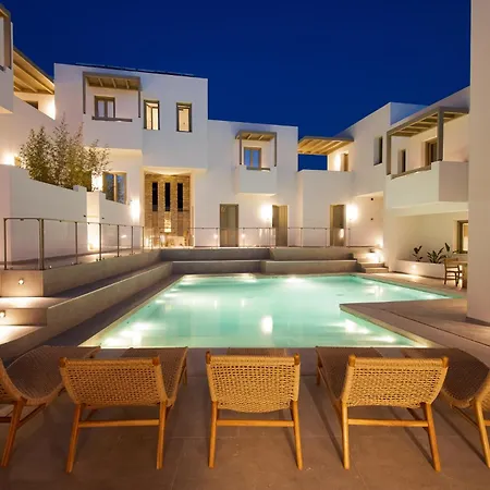 מלון Mazee Paros 3*