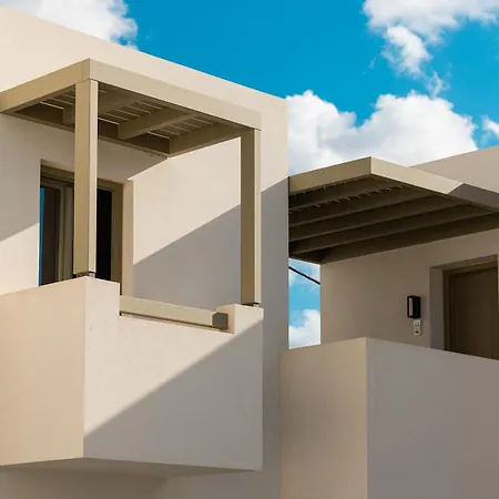 Mazee Paros Naousa (Paros)