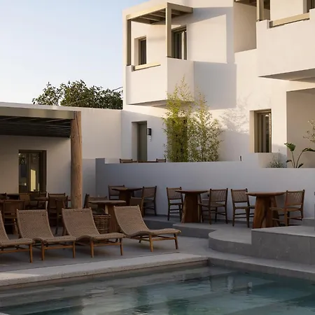 Mazee Paros Hotel 3*