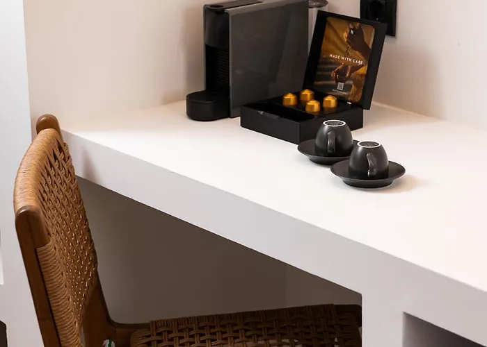 Mazee Paros 3* Naousa