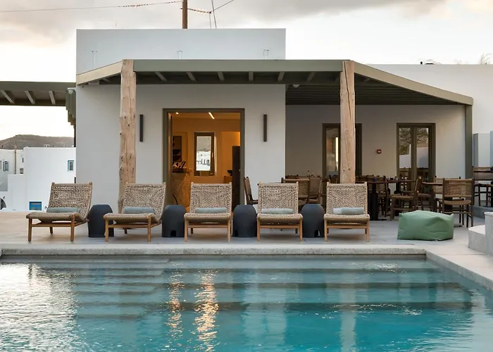 Mazee Paros 3* Naousa